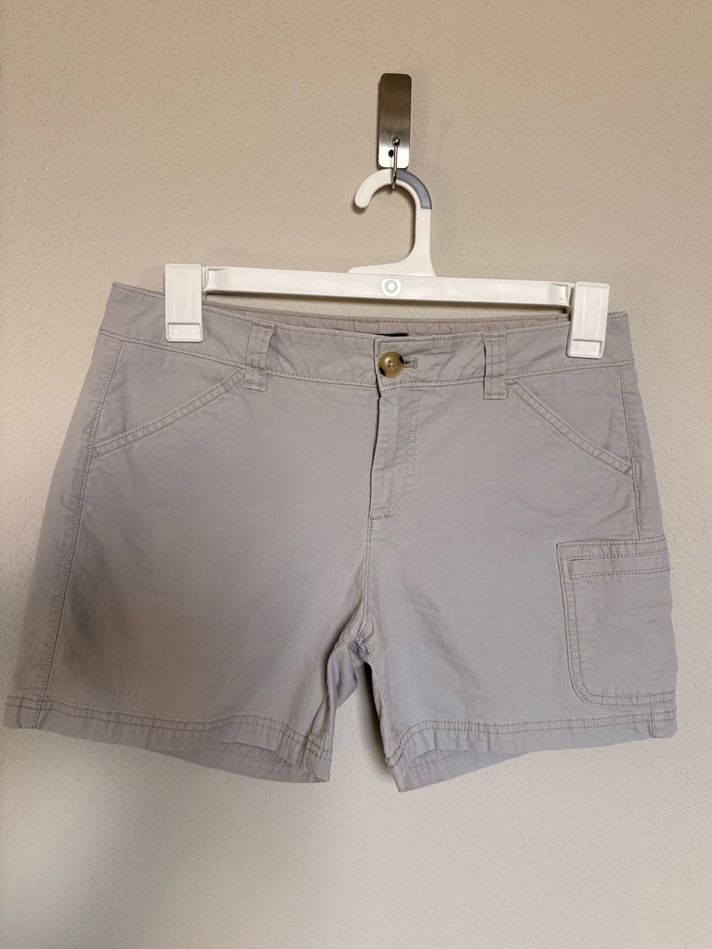 Eddie Bauer Light Gray Women's Cotton Cargo Shorts 8